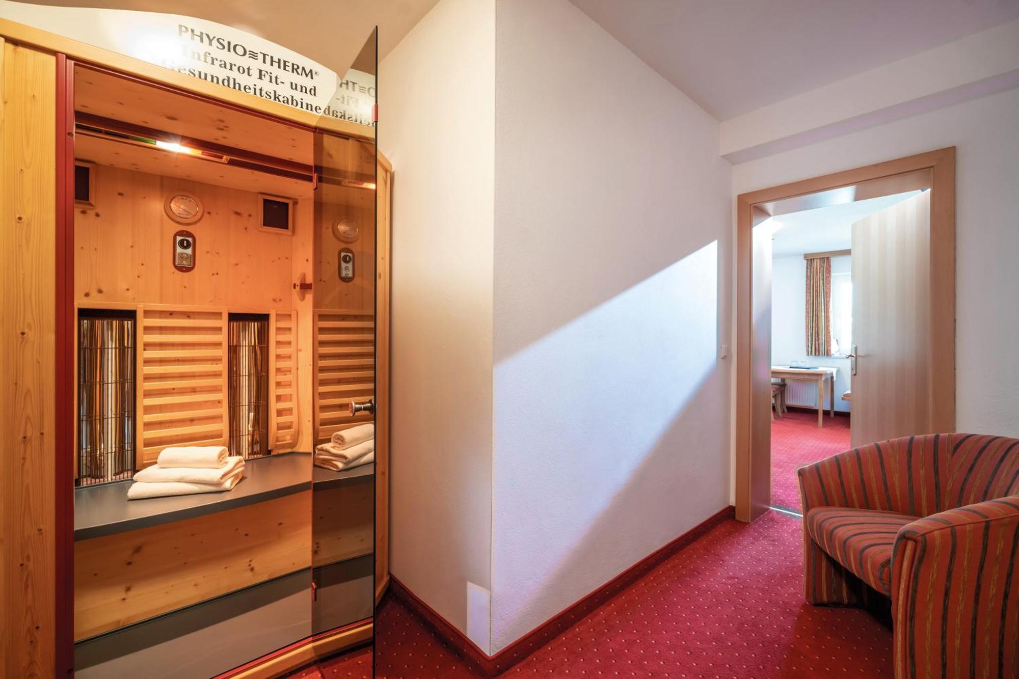 Hotel Maria Theresia Герлос Экстерьер фото