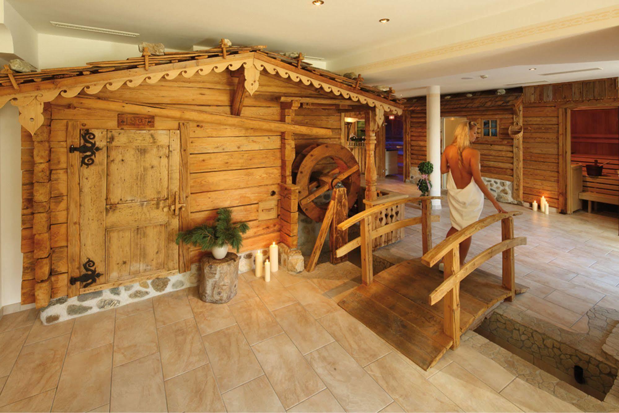 Hotel Maria Theresia Герлос Экстерьер фото